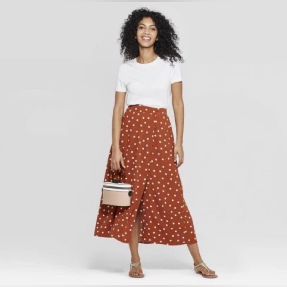 🔸Orange polka dot skirt 🔸